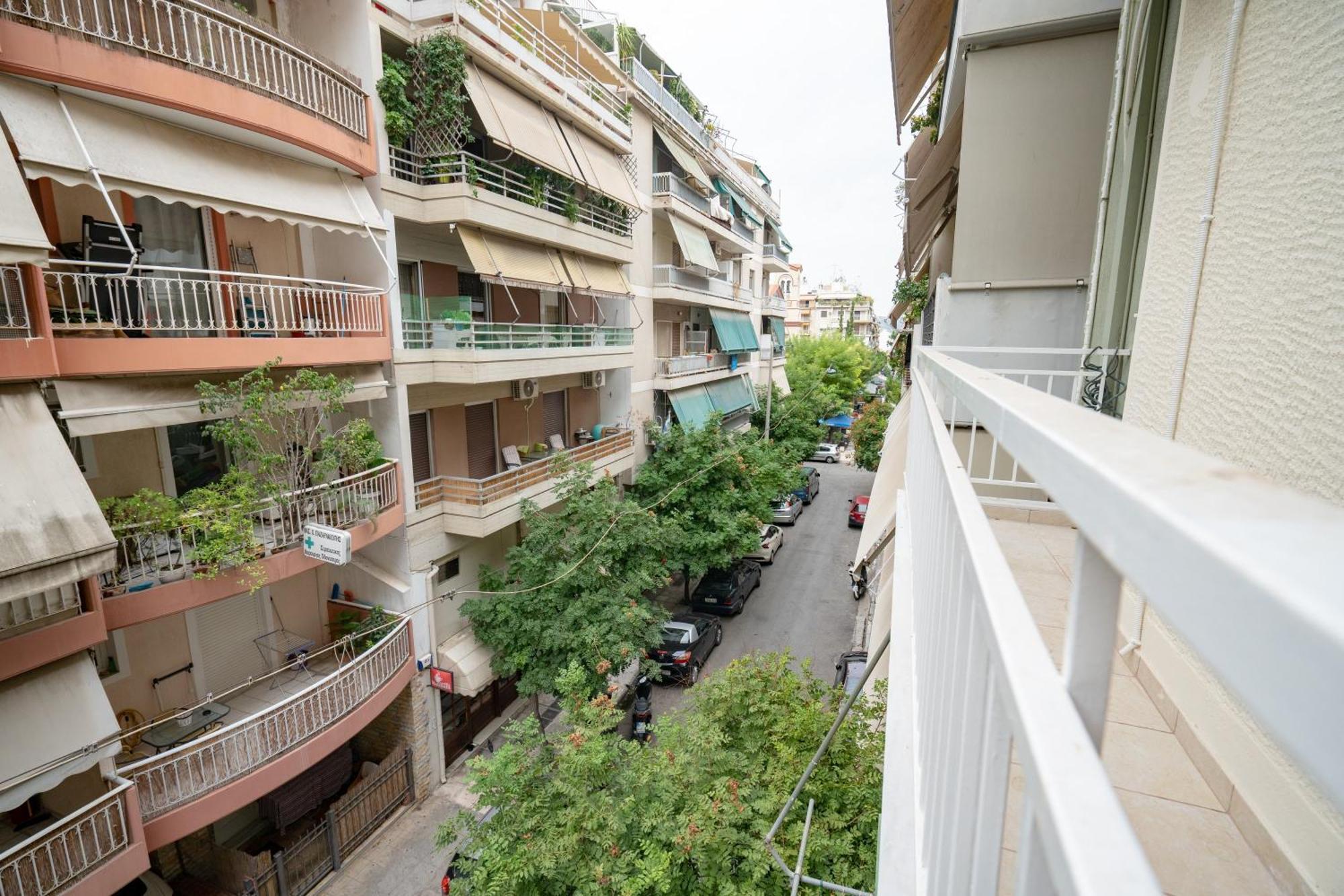 Athens Central Train Station Flat For 4 Persons Exterior photo